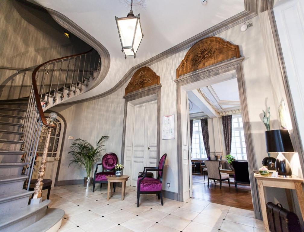 Marotte Hotel
